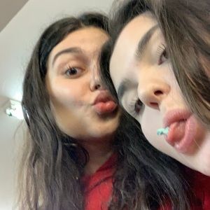 Meet your Posher, Shella